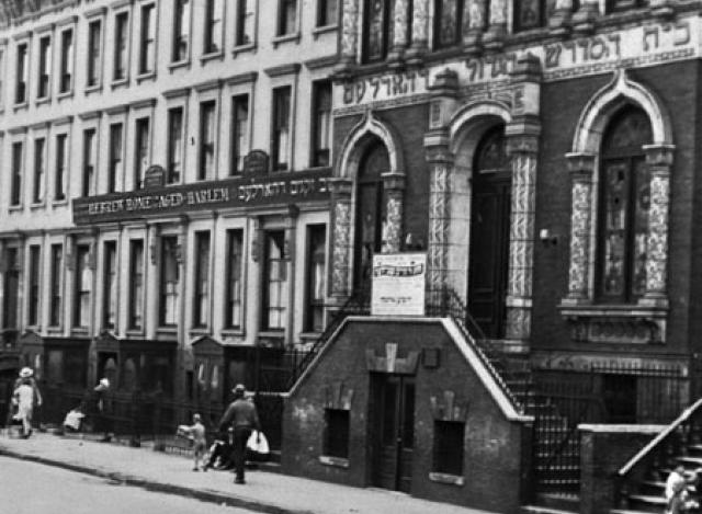 The Rabinowitz family in Jewish Harlem